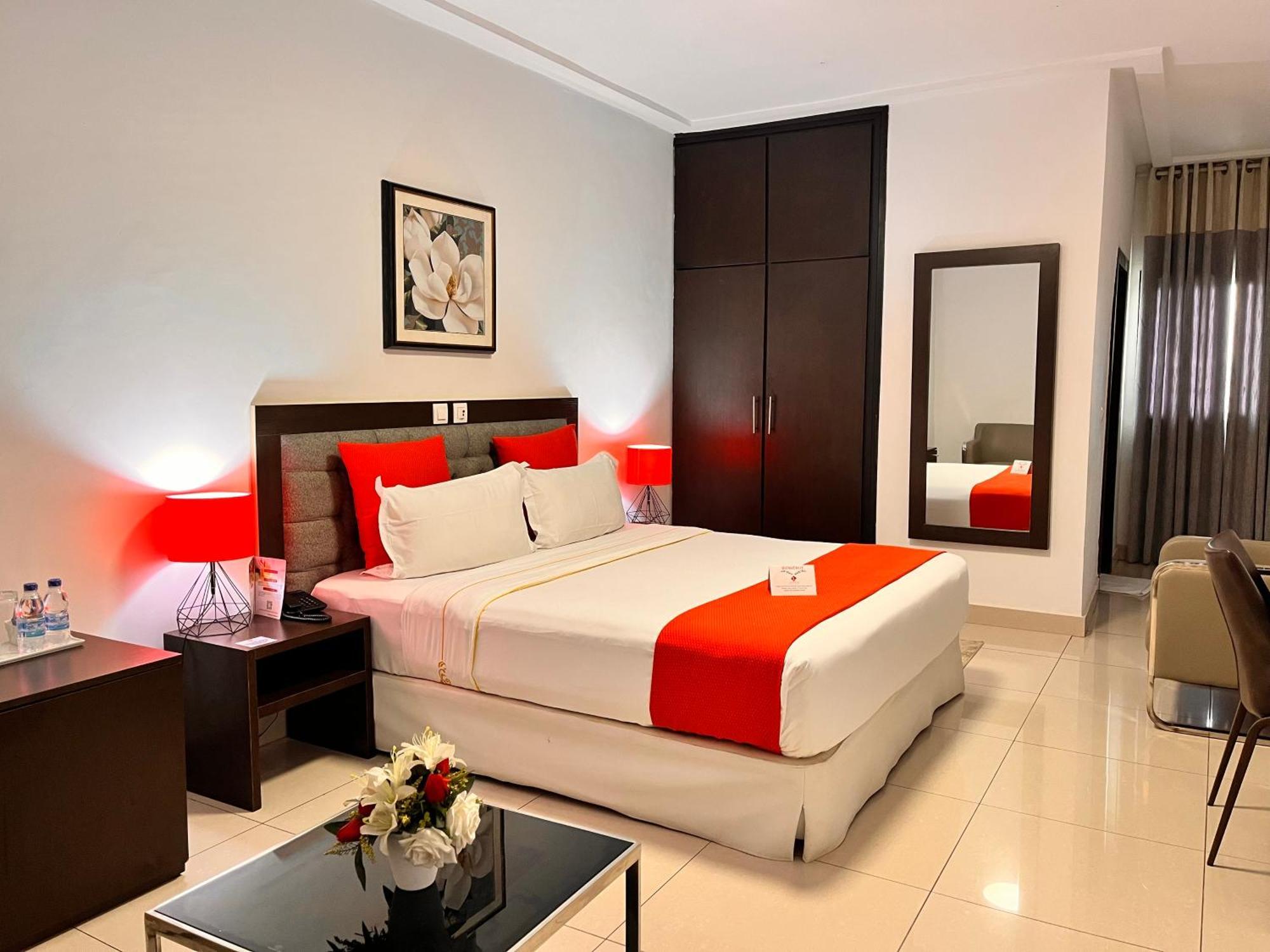 Lorenzo Hotel Abidżan Zewnętrze zdjęcie